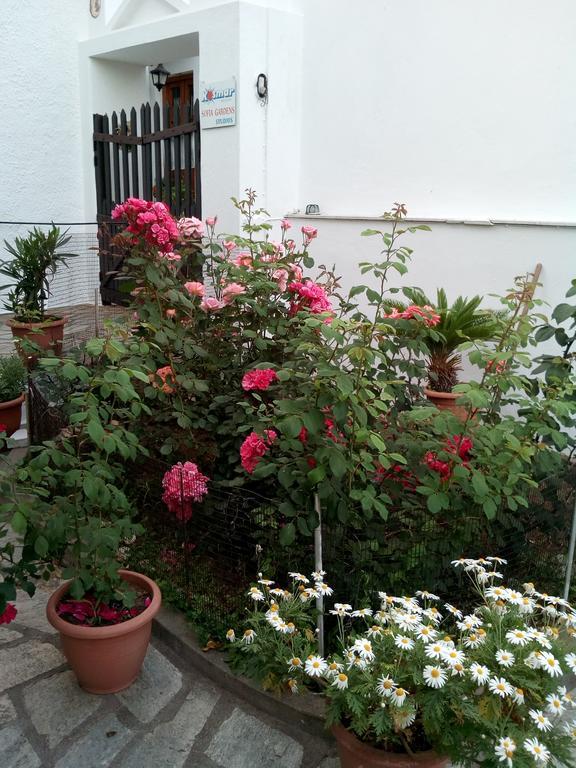 Sofia'S Garden Studios Скопелос Екстериор снимка